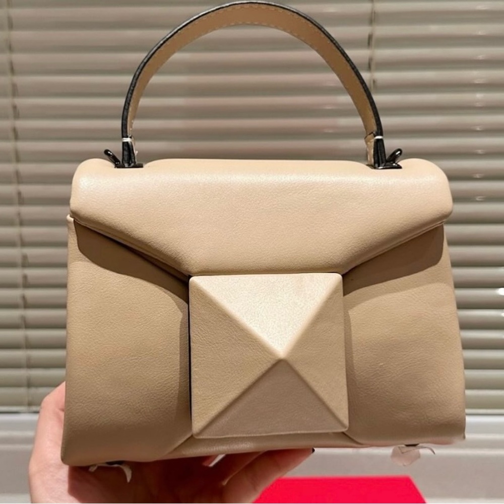 Medium  Bag in Cream